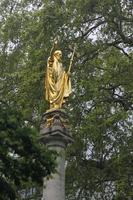 Statue by St Paul's